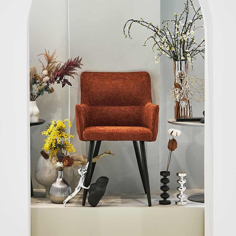 OFCASA Kaya Stühle um einen Eichentisch – gemütliche Einrichtung für Dinnerpartys