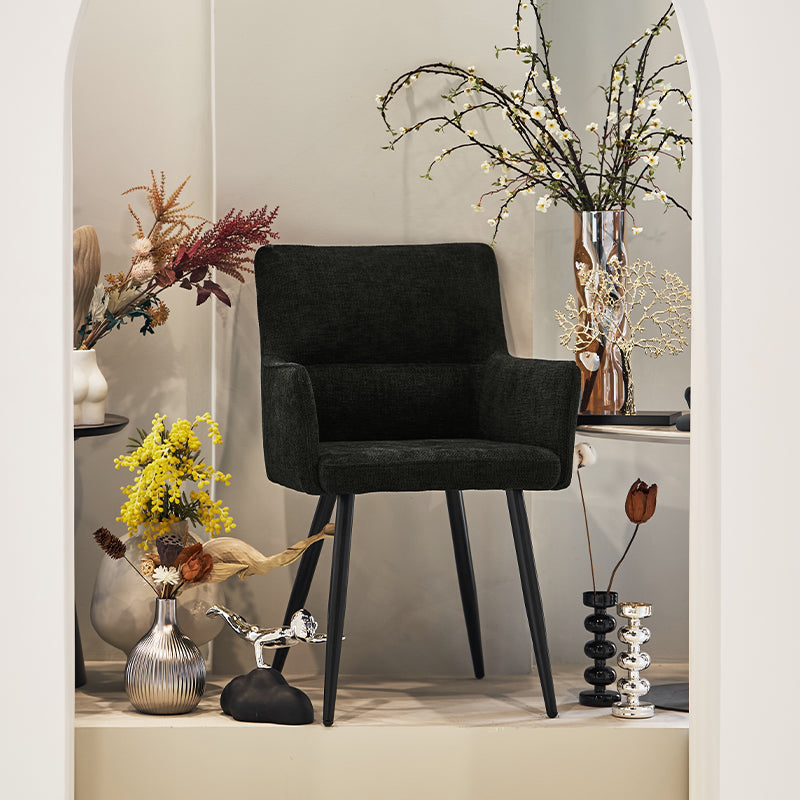 OFCASA Kaya Stühle um einen Eichentisch – gemütliche Einrichtung für Dinnerpartys