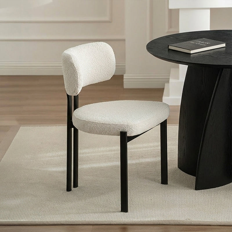Runder Esstisch Gemma und 4 Esszimmerstühle Mabel [Esszimmer-Set]