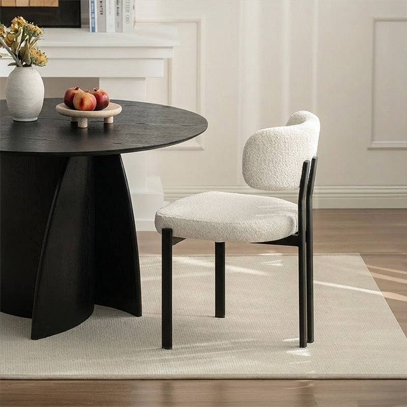 Runder Esstisch Gemma und 4 Esszimmerstühle Mabel [Esszimmer-Set]