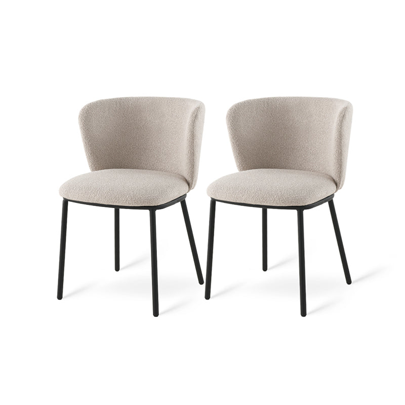 Modernster Komfort: Karin Esszimmerstuhl mit weichem Bouclé-Bezug und stabilen Metallbeinen. Mid-Century Design für stilvolles Wohnen. Jetzt entdecken!